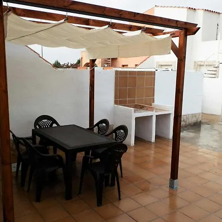 Holiday home Casa Familiar Con Piscina Privada Y Wifi, Cerca Del Mar, Aire Acondicionado, Mascotas Y Playa Perros. - Es-184-1