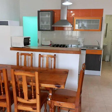 Casa Familiar Con Piscina Privada Y Wifi, Cerca Del Mar, Aire Acondicionado, Mascotas Y Playa Perros. - Es-184-1 *